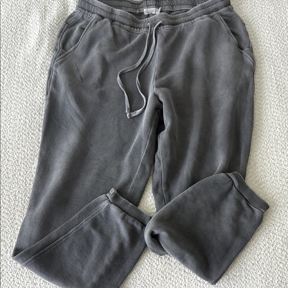 Barefoot dreams malibu distressed sweatpants. Brownish gray Sweatpants